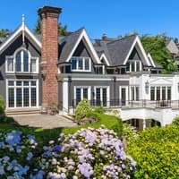 Former Microsoft executive and VC Jonathan Roberts lists Washington Park mansion